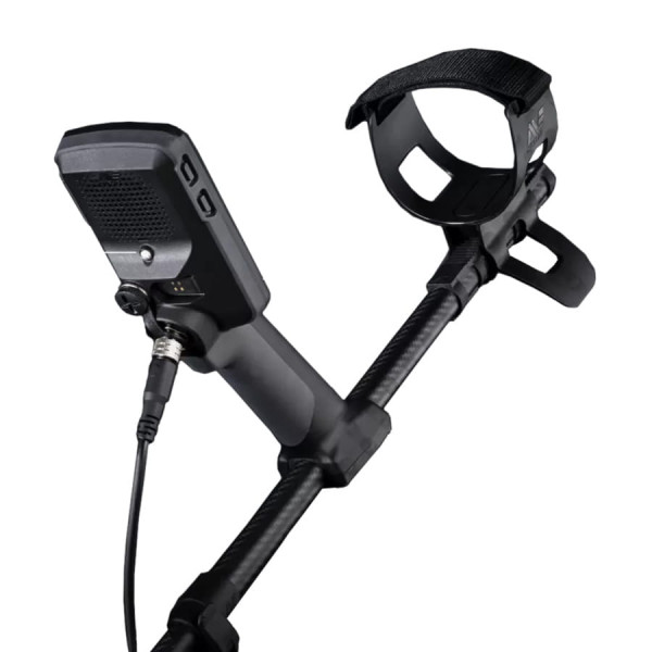 Металошукач Minelab Equinox 900
