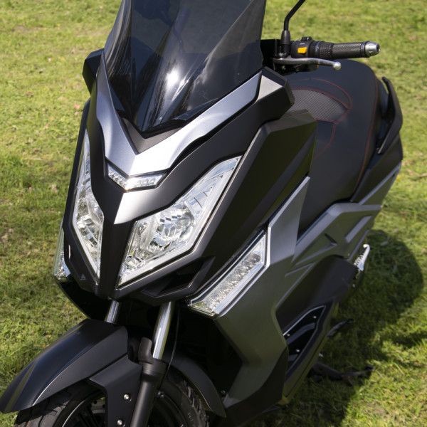 Електроскутер T9 Wuxi Jose Electric 3000W 72V 30Ah