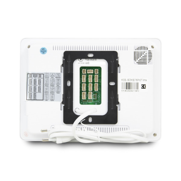 Комплект Wi-Fi відеодомофонa 7" BCOM BD-760FHD/T White з підтримкою Tuya Smart + BT-400HD-AC White