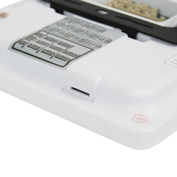 Комплект Wi-Fi відеодомофонa 7" BCOM BD-760FHD/T White з підтримкою Tuya Smart + BT-400HD-AC White